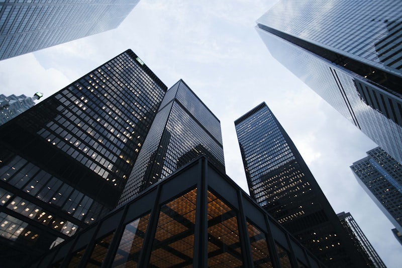Self-Managing vs Hiring a Property Manager in Ontario: Pros and Cons